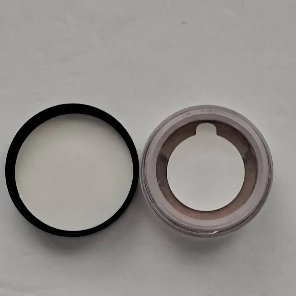 Savvy minerals eyeshadow by Young living Nwot‎